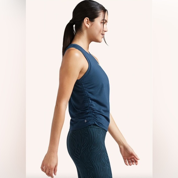 Peloton Apparel DreamBlend side cinch tank / NEW - Picture 2 of 5